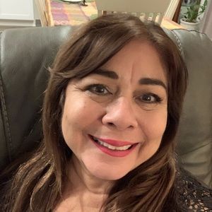 Meet your Posher, Leticia